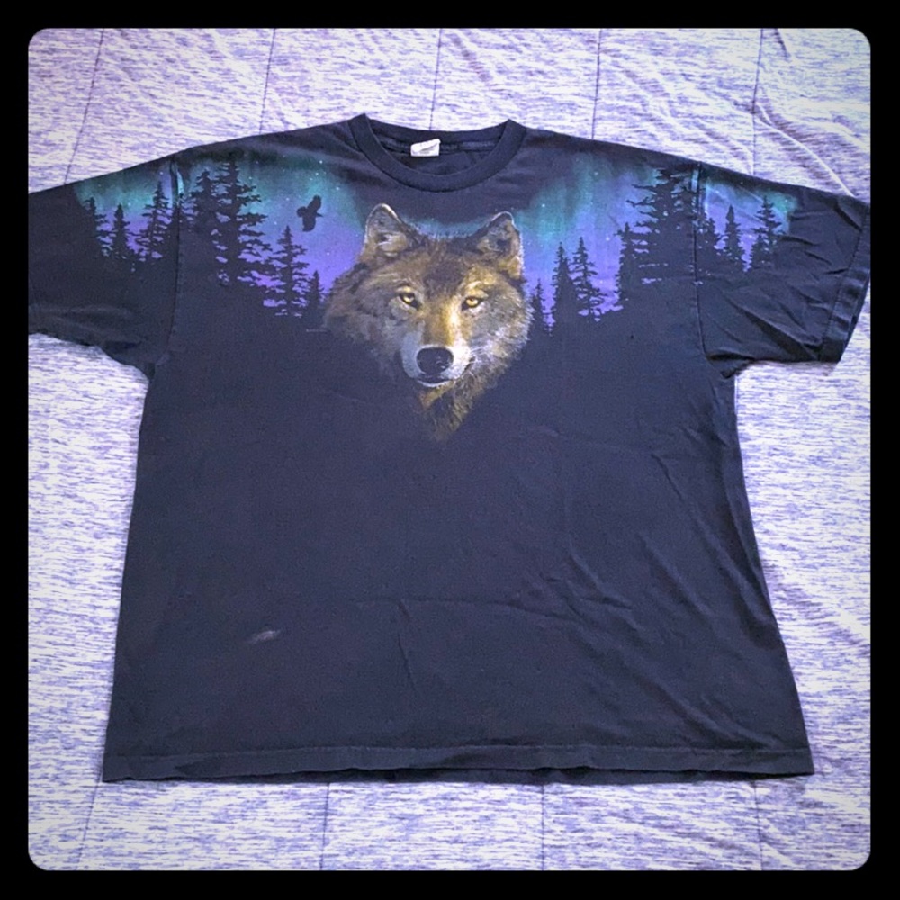 World Issue Wolf T shirt